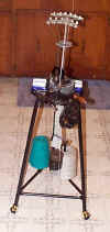 stand5.jpg (72864 bytes)