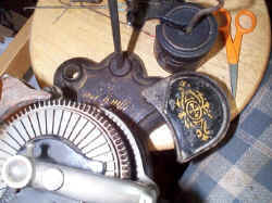 P001627.jpg (83335 bytes)