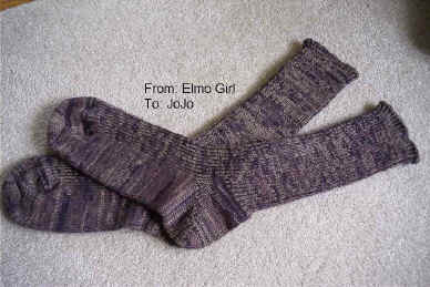 Elmo Girl2.jpg (68499 bytes)